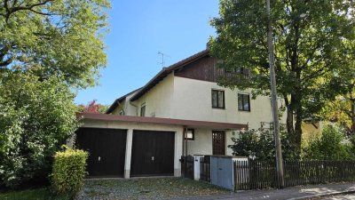 ***Massiv gebaute DHH mit neuem Dach und Isolierung in bevorzugter Lage mit Doppelgarage, frei***