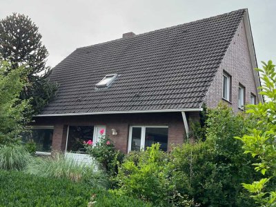 Geräumiges, preiswertes 7,5-Zimmer-Einfamilienhaus mit großem Wintergarten in Lingen (Ems)