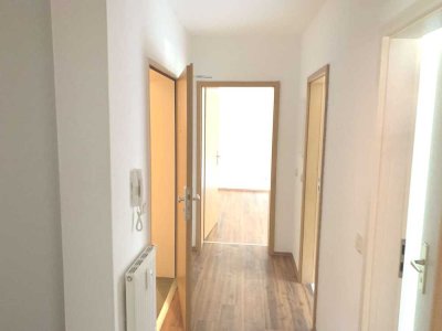 3- Raum-Wohnung mit Balkon in Unterweißbach