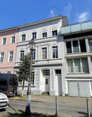 Denkmalgeschütztes Altbaujuwel mit Garten, vermieteter Einheit & nutzbarem Dachgeschoss