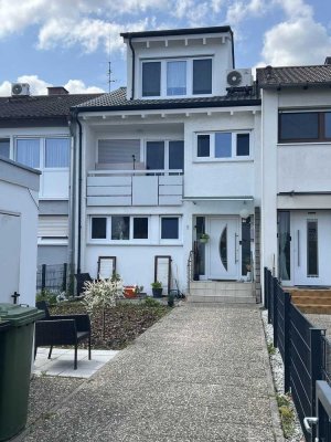 - RESERVIERT - Schönes, modernisiertes Reihenmittelhaus in Bestlage von Durmersheim