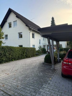 3-Zimmer-DG-Wohnung | Balkon | Carport | Dachboden | Ruhige Lage
