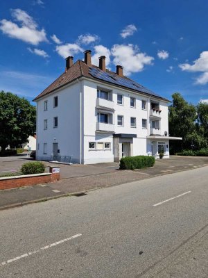 Sanierte 4-Zimmer-Wohnung mit Südbalkon und EBK in zentraler Lage Herford