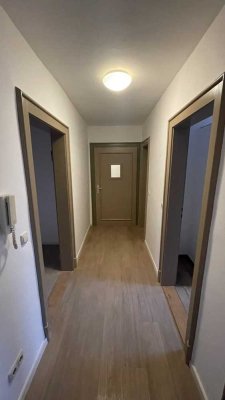 Wunderschön sanierte 2 Zimmer Wohnung inkl. Einbauküche und Stellplatz