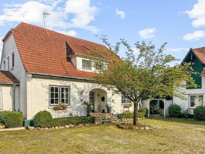 Reiterhof mit Reithalle, Außenreitplatz und Wohnhaus mit Einliegerwohnung in Bötersen