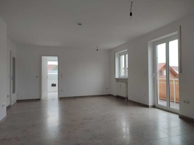 Sonnige 2-Zimmer-DG-Wohnung mit Süd-Balkon in FFB-PUCH