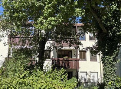 Solide und wertbeständig - mit sonnigem Balkon
 - Gepflegtes WOHNEN Nähe Klinikum