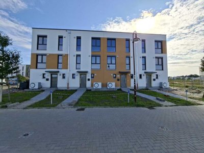 *Neu gebaut* Reihenmittelhaus in schöner Lage