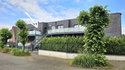 Schöne, helle 3-Raum-Wohnung mit gehobener Innenausstattung und EBK in Bedburg