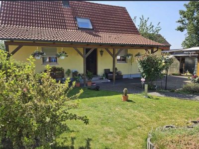 Gemütliches kleines Häuschen mit großem Garten in Dietershofen