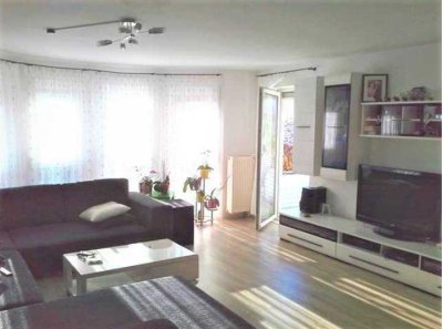 Exklusive 3-Zimmer-Hochparterre-Wohnung mit EBK Ulm-Eselsberg
