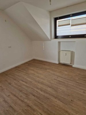 Geräumige 4-Zimmer Wohnung im 1. OG in Essen-Bedingrade