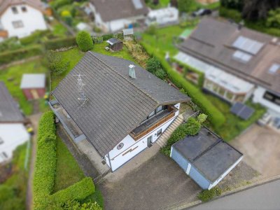 Großzügiges Einfamilienhaus mit Einliegerwohnung und großem Potenzial