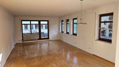 Top Lage, Innenstadt, helle 2 Zimmerwohnung