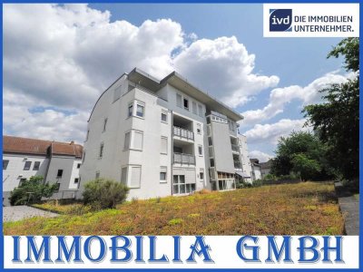 STADTNAH - Gepflegte 3-ZKB ETW im 2.OG mit Tiefgaragenstellplatz und Balkon in 66424 Homburg