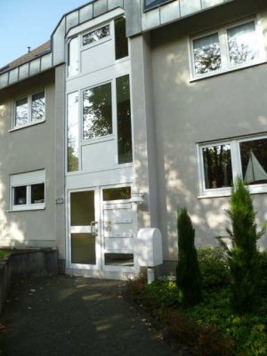 Brühl-Pingsdorf, 2 Zimmer mit Einbauküche/Terrasse und kleinem  Garten