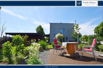 Design mit dem besonderen Wohlfühlfaktor – Aussergewöhnliche Doppelhaushälfte mit Dachterrasse