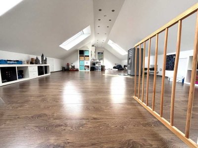 Charmante Maisonettewohnung mit individuellem Flair in Königsbrunn
