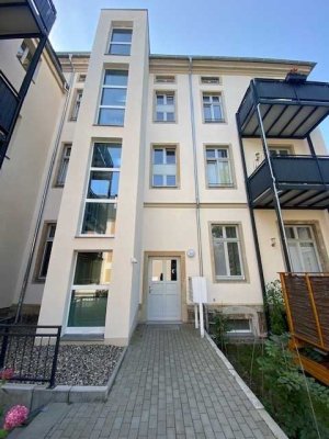 Extravagante 5-Raum-Maisonette mit EBK, Stellplatz, Dachterrasse, 2 Bäder, ASR, Aufzug