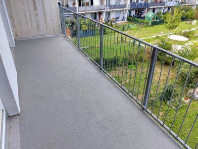 LEND: Ruhiger 2 ZIMMER-NEUBAU + Balkon 11m² + Einbauküche + Bad mit Wanne und WC + Lift + nähe AVL!