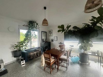Exklusive 3-Raumwohnung Penthousewohnung mit Terrasse, Einbauküche und 2 Garagenstellplätzen