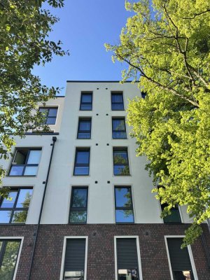 Erstbezug mit Balkon und Einbauküche: Geschmackvolle 2-Zimmer-Wohnung mit geh. Innenausstattung