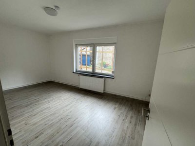 Freundliche und modernisierte 4-Raum-EG-Wohnung in Gross Biewende