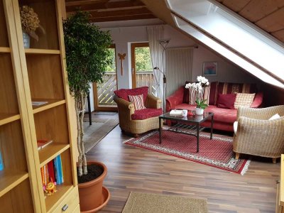 Komplett möblierte und voll ausgestattete 2-Zimmer-Dachgeschosswohnung in Heidenheim