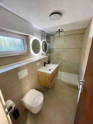 Erstbezug nach Sanierung: Moderne 2,5-Zimmer-Wohnung mit Terrasse und Garten in Kieselbronn