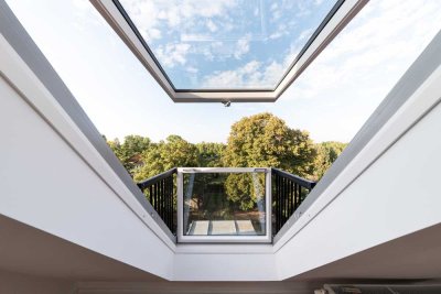 3-Zimmer-Dachgeschoss-Maisonette-Wohnung mit Balkon / Einbauküche