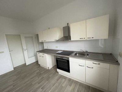 Mit Einbauküche! Helle 2-Zimmer-Wohnung!