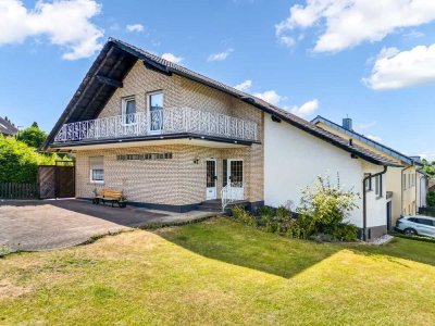 Solides Einfamilienhaus mit Einliegerwohnung in Borchen