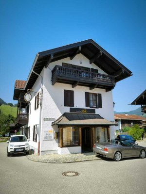 WOHN- & GESCHÄFTSHAUS, im Zentrum von Oberaudorf