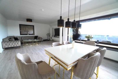 Großzügige Eigentumswohnung mit ausgebautem Spitzboden und Balkon