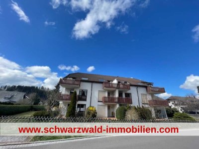 Titisee - DG-Maisonette, Bahnhofsnähe, Südseite und Aussicht, TG-Platz - die hat Alles !