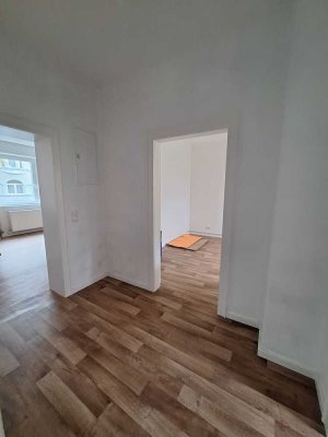 Helle 2 ZKB Wohnung in der List ab sofort