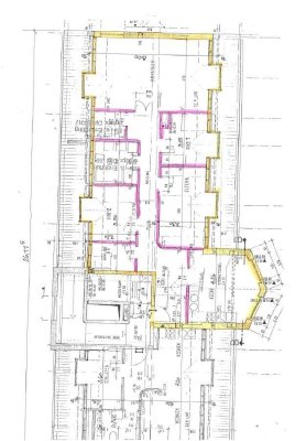 Modernisierte Dachgeschoss-Wohnung mit gehobener Innenausstattung in Burghausen