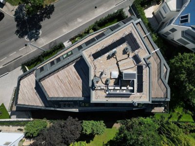 Exklusive Dachgeschoß-Wohnung mit beeindruckender Terrasse - ERSTBEZUG!