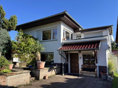 tolles Einfamilienhaus mit großem geschlossenem Carport, Gästehaus und Sauna