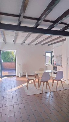 °°Helle Wohlfühl°° Maisonnette 2 Zi Wohnung - großer Wohn-Essbereich mit Dachterrasse + Spitzboden°°