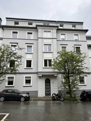 Einzugsfertig! Renovierte 3-Zimmer-Wohnung zentral in Elberfeld mit Balkon