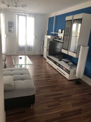 Provisionsfreie, sehr gepflegte 2,5-Zimmer-Wohnung mit Balkon und EBK in Bietigheim-Bissingen