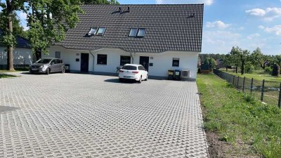 Doppelhaushälfte (links) zur Miete