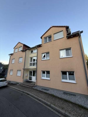 4,5 Zimmer Dachgeschosswohnung in Bommern mit Klima Anlagen + Wallbox + Einbauküche