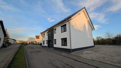 Erstbezug: Moderne 2-Zimmer-Wohnung mit Balkon in Walldürn