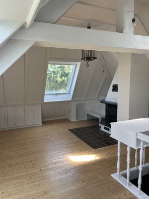 Stilvolle 3-Zimmer Wohnung mit neuer EBK zwischen Bunter Garten und Kliniken Maria Hilf