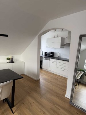 Moderne, helle 2,5-Raum-Wohnung mit Klimaanlage in Siegburg Zentrum