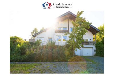 Architektenhaus mit Wellnessbereich - 2 Galerien & Wintergarten m. Fernblick zur Kasselburg