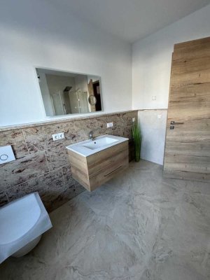 Top Anlage!! Modern und Energetisch ** Gemütliche 2 Zimmer Terrassen-Wohnung** KfW 40 förderfähig