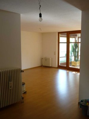 großzügige 2 ZKB mit Wintergarten und Gartenanteil im Sonnenhof